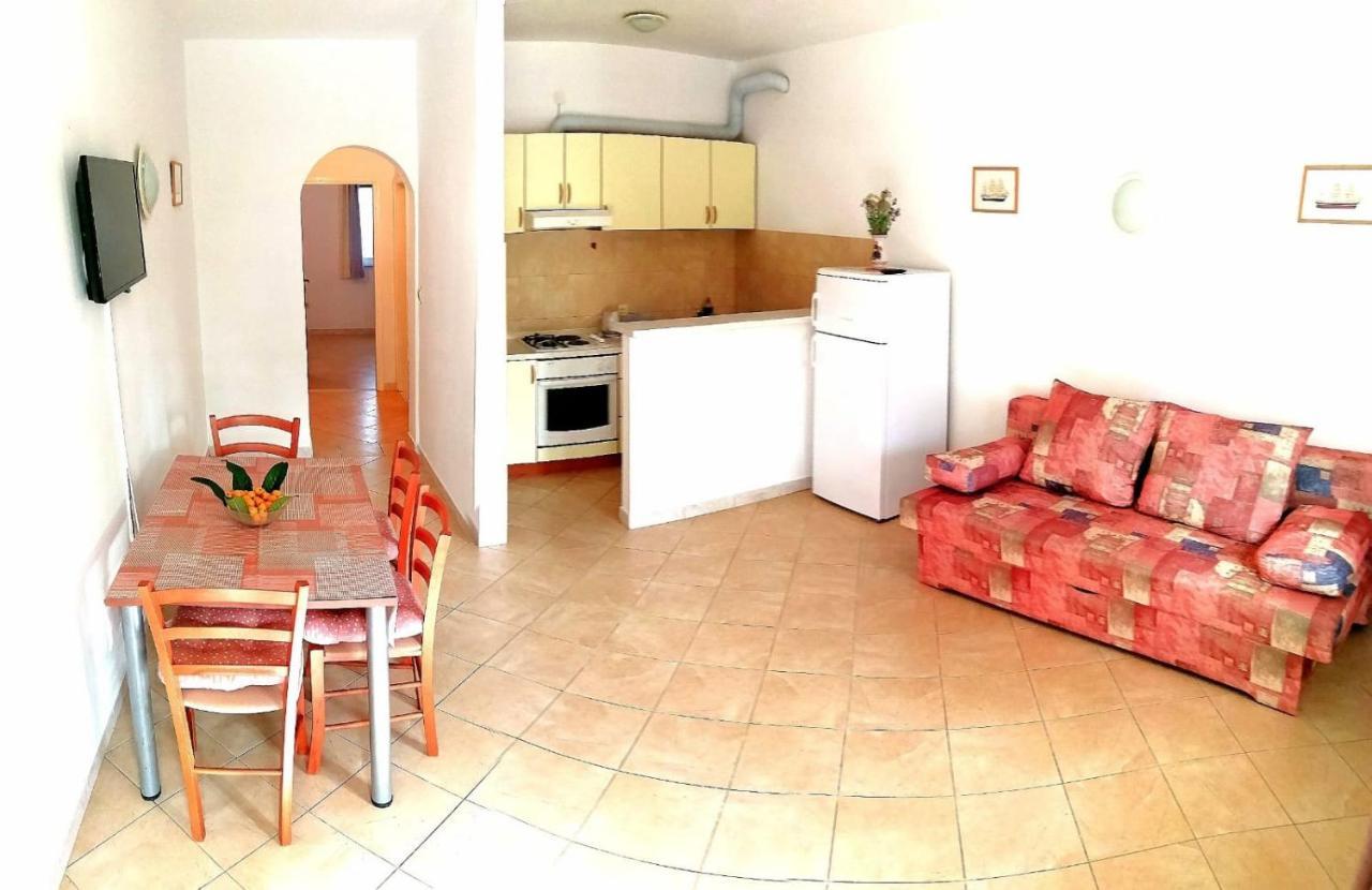 Brzica Apartment