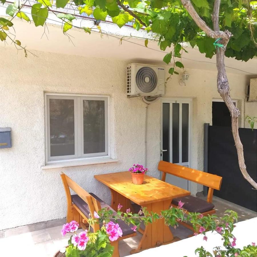 Brzica Apartment *